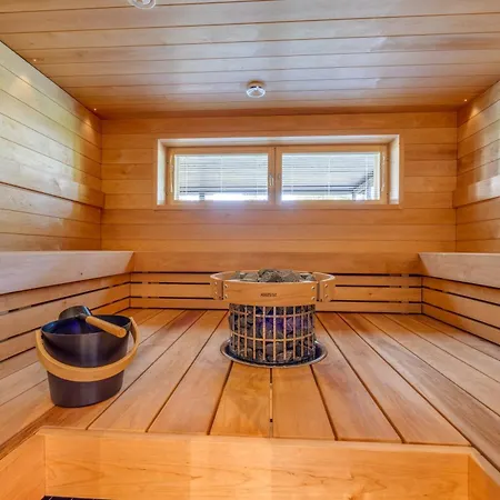 Himoksen Timantti Near Golf Course Incl Sauna, Jacuzzi For Ectra Fee, Terrace *
